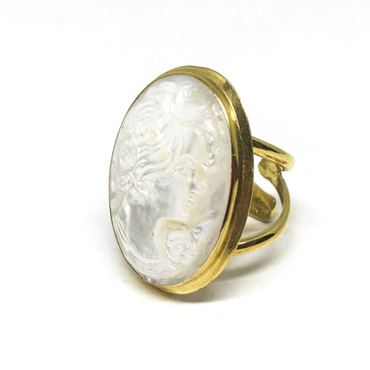 Anello-Cammeo-su-Madreperla-Profilo-Donna