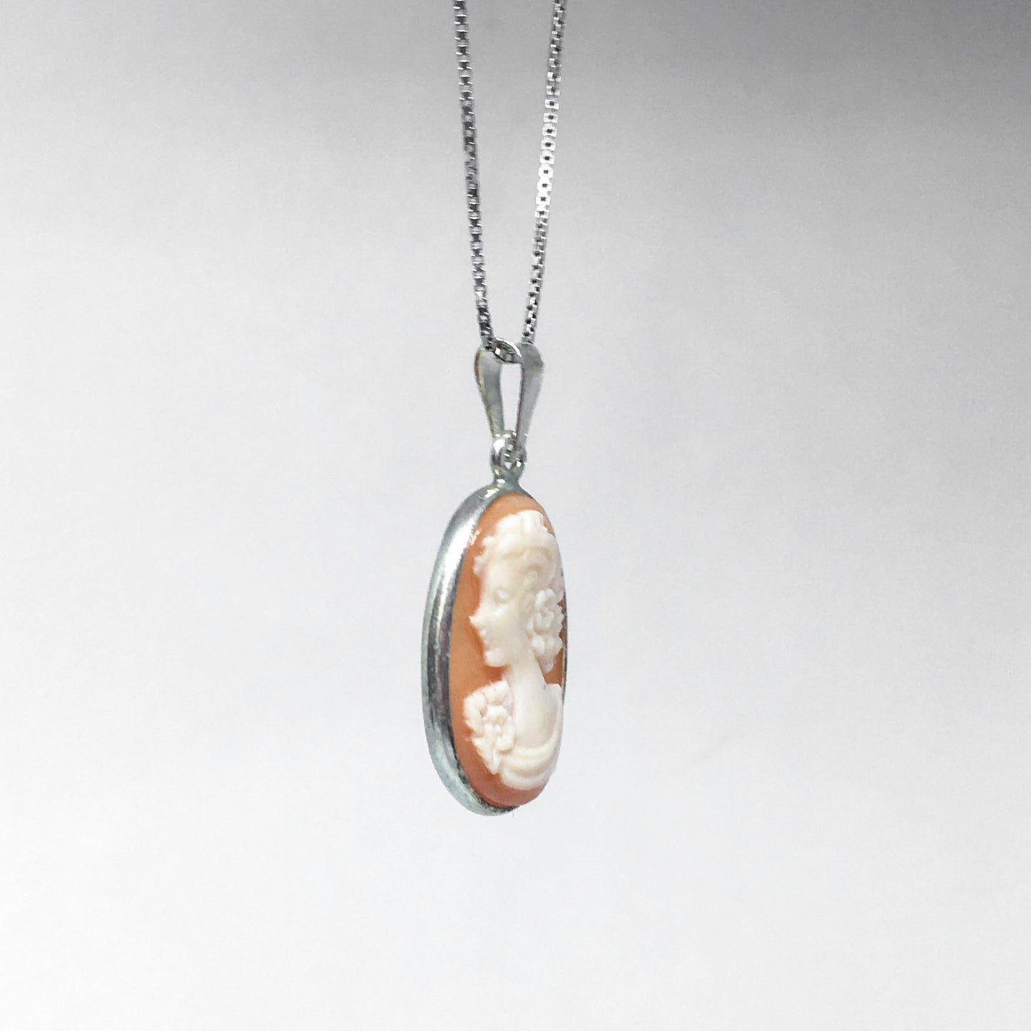 Pendente Cammeo Profilo Donna