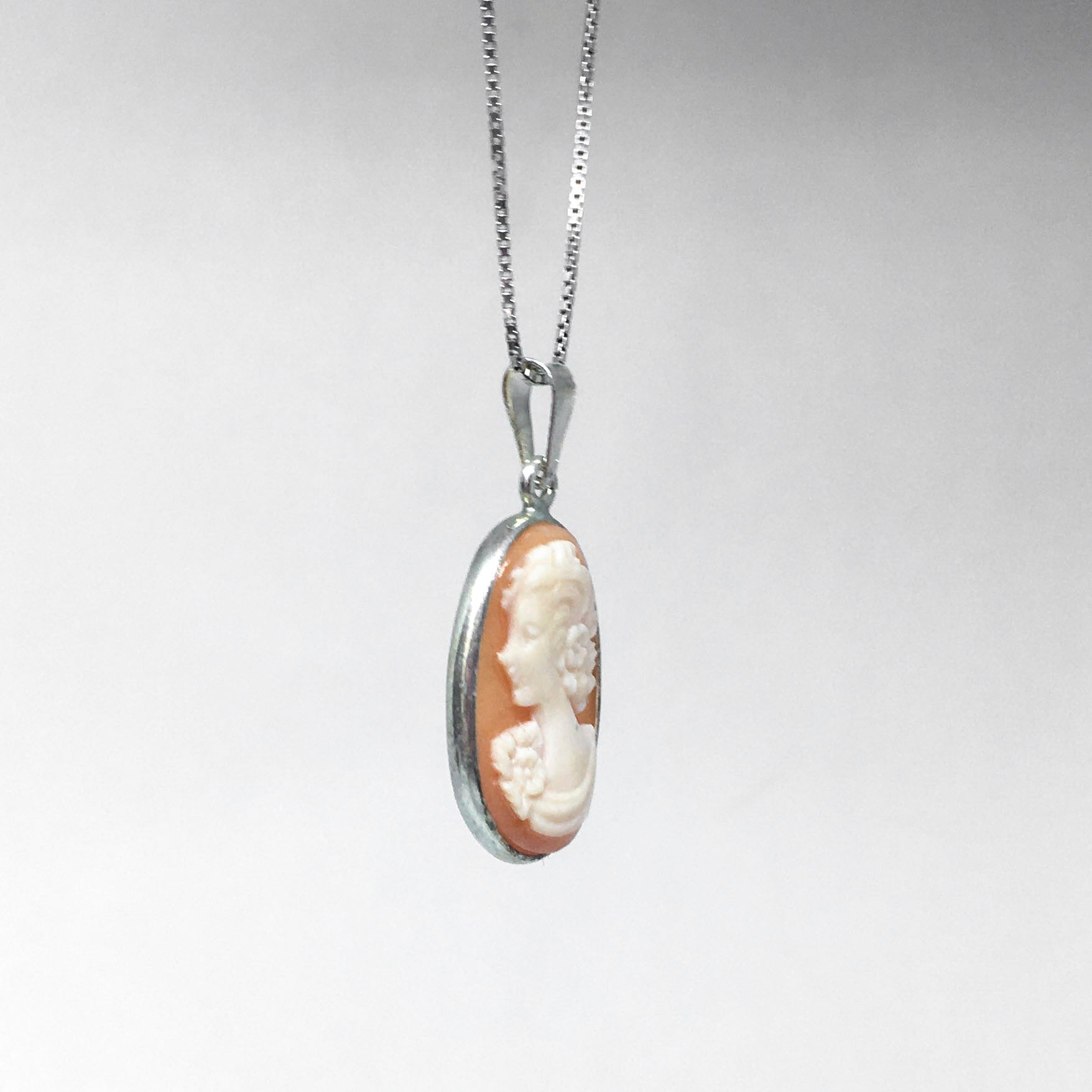 Pendente Cammeo Profilo Donna
