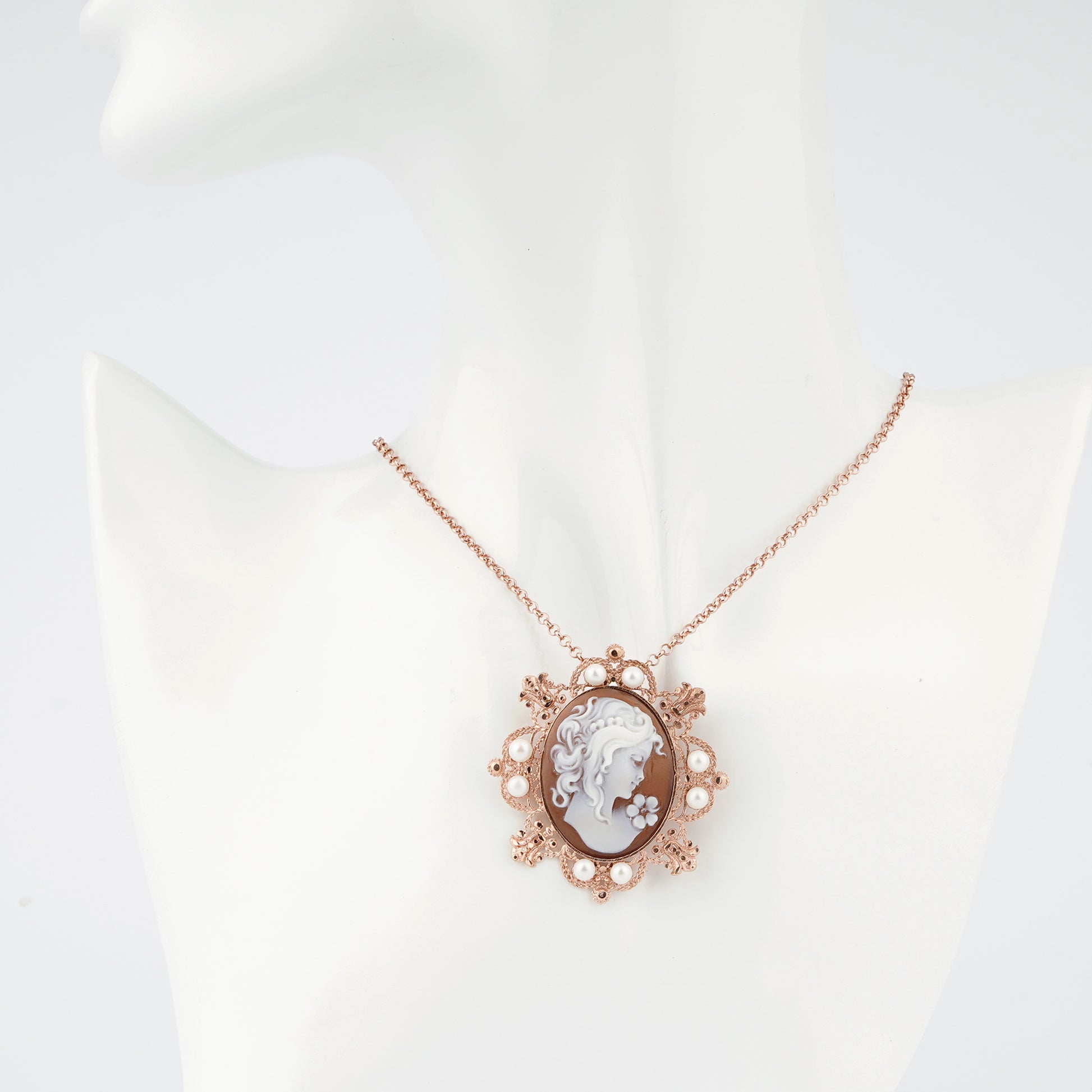 Spilla-Pendente-Anne- Cammeo-Profilo-Donna-Rame