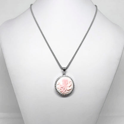 Pendente-Cammeo-su-Conchiglia-Rosa