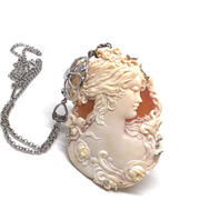Pendente Cammeo Artistico Profilo Donna